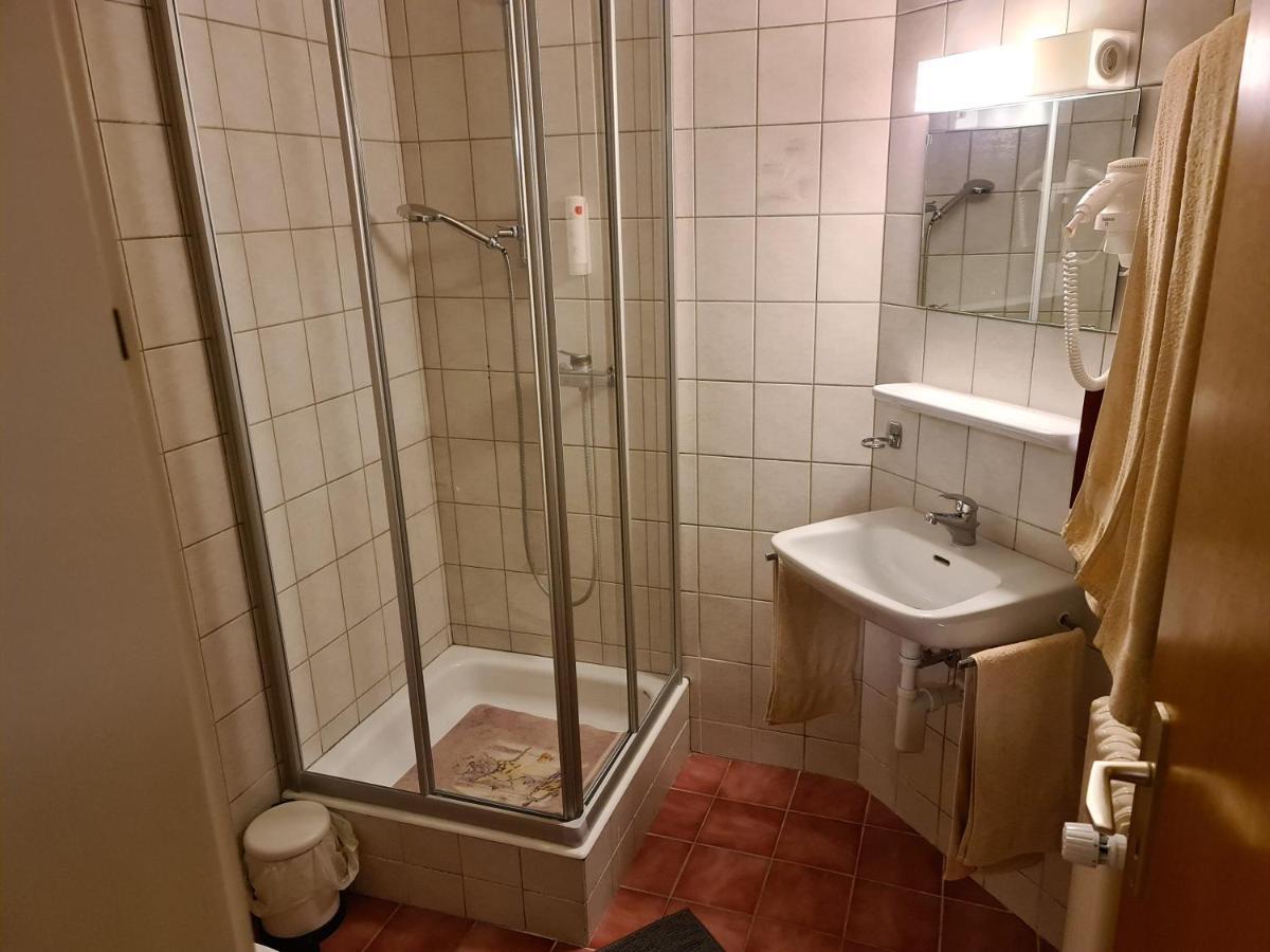 Auberge De Ballens Kültér fotó