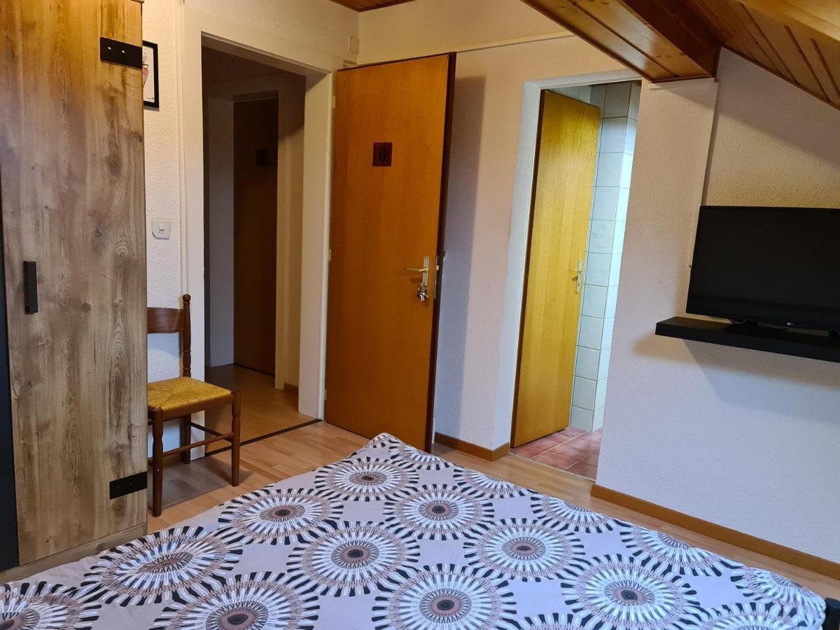 Auberge De Ballens Kültér fotó