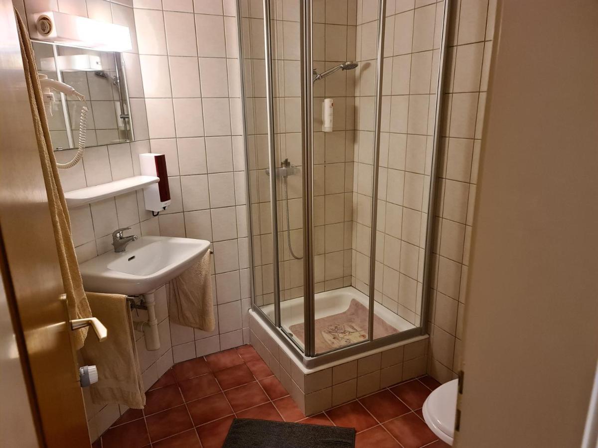 Auberge De Ballens Kültér fotó